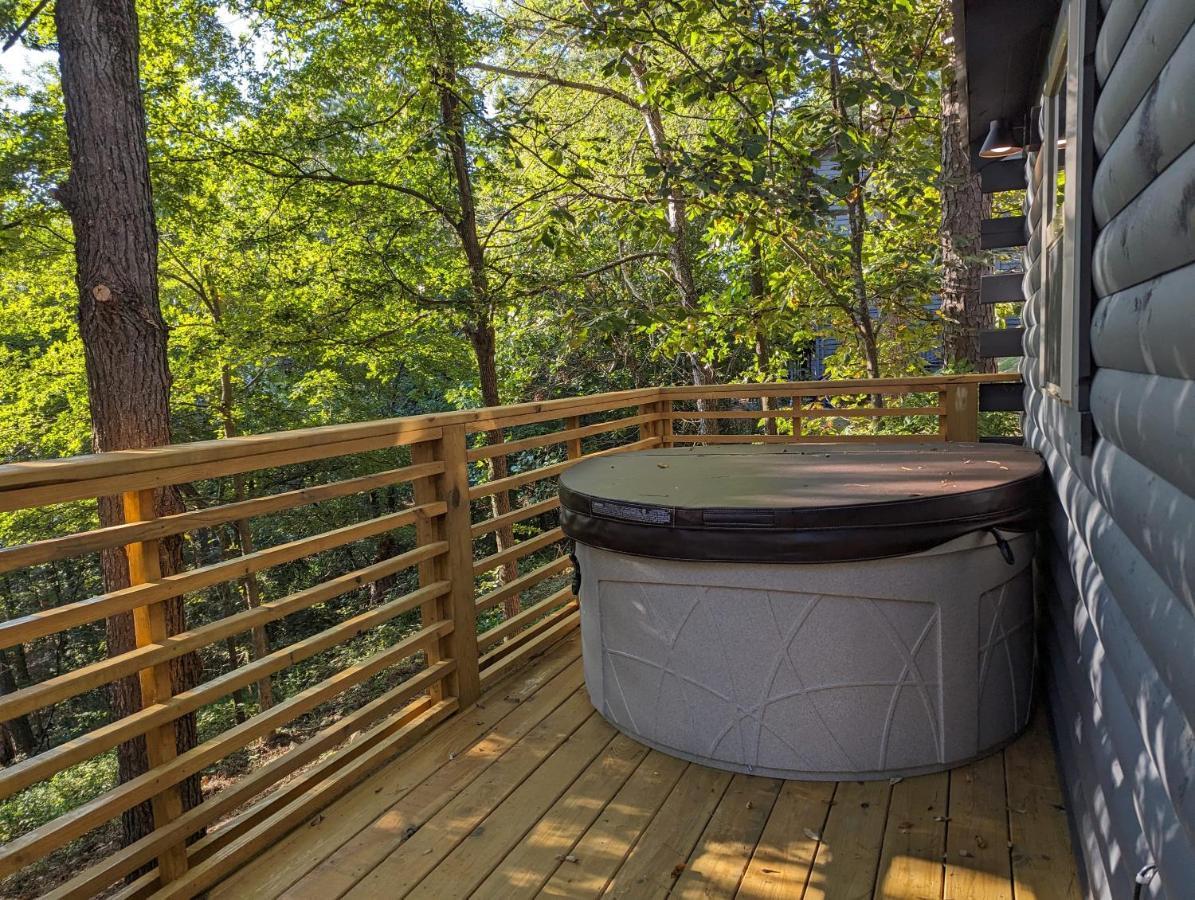 Cabin #6 With Hot Tub Deck And Sunset View At Loblolly Pines Lägenhet Eureka Springs Exteriör bild